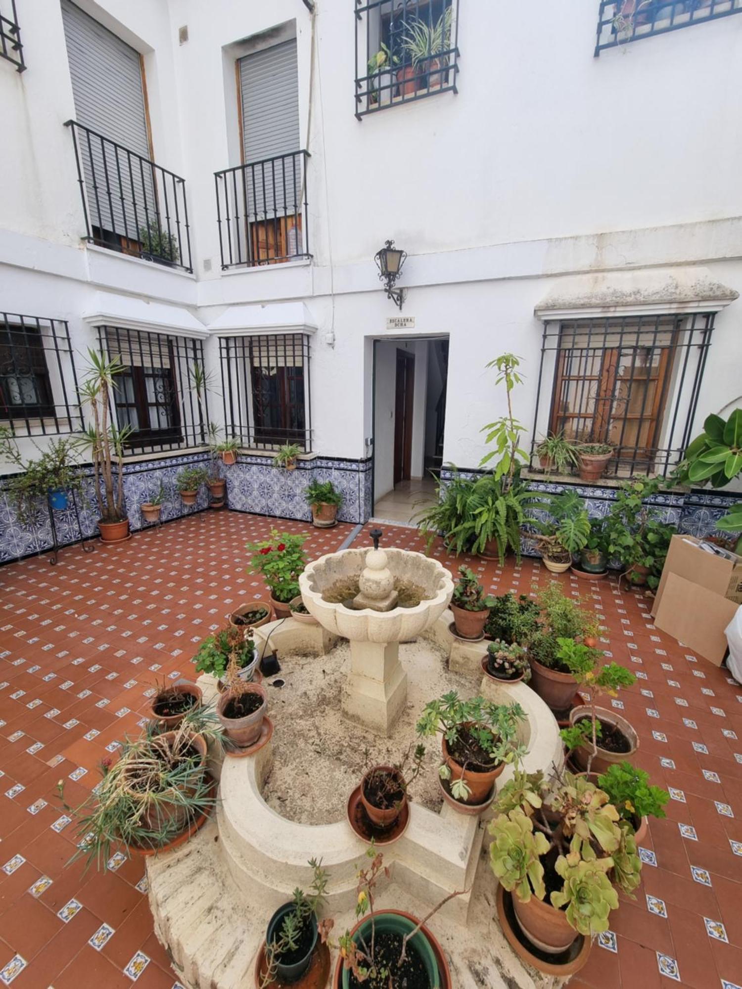 En Patio Cordobes San Basilio * Cordoba